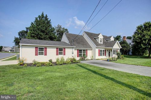 83 Grandview Ave, CHAMBERSBURG, PA, 17201-1019 | Card Image