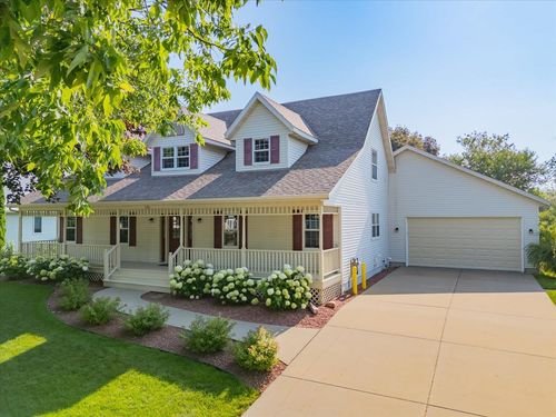 721 S 2nd Street, Mount Horeb, WI, 53572 | Card Image