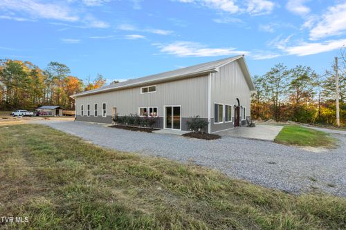 2025 Glenwood Dr, Mosheim, TN, 37818-4941 | Card Image