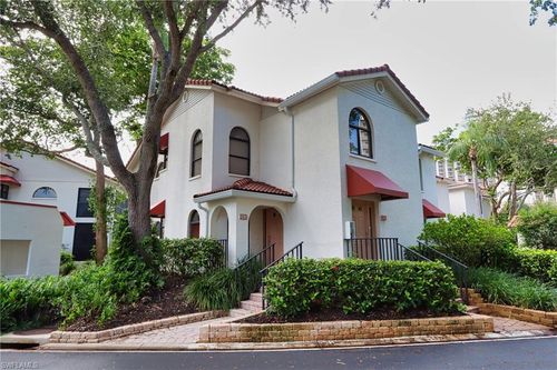 563-563 Serendipity Dr, NAPLES, FL, 34108-2800 | Card Image