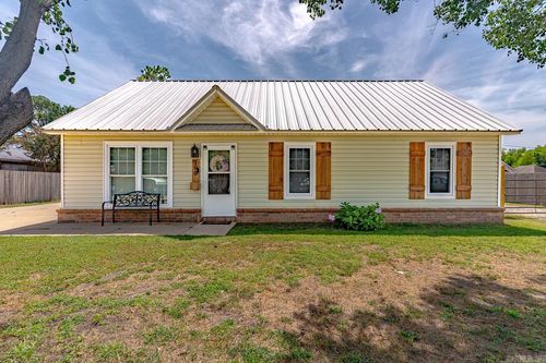 100 Gamble Dr, Manila, AR, 72442-8307 | Card Image