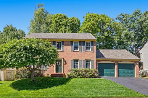 2706 Hatmark St, VIENNA, VA, 22181-6054 | Card Image