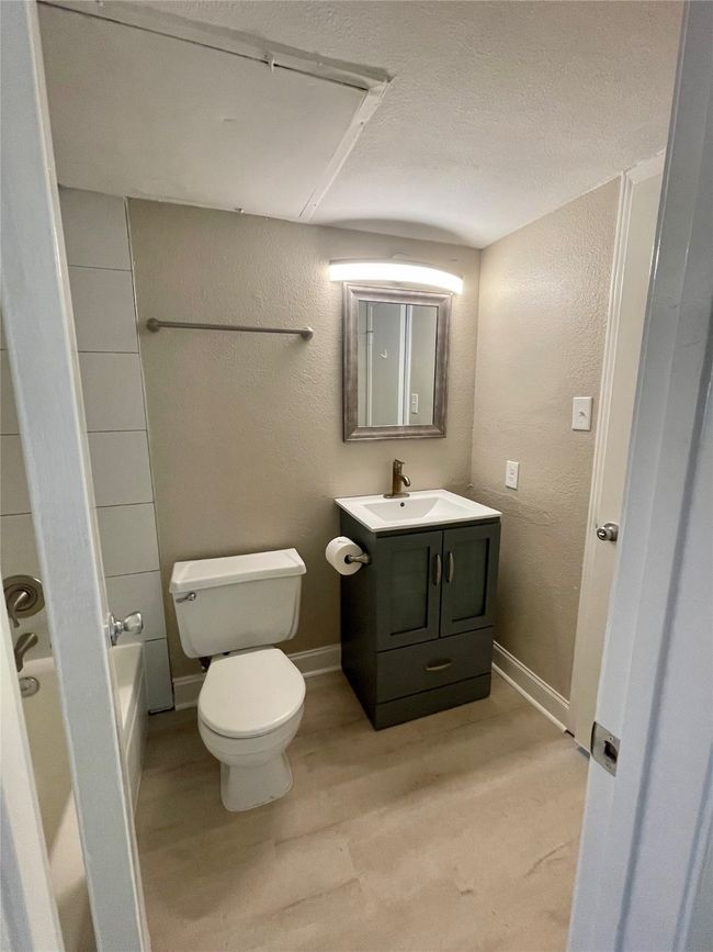 APT-1104 - 4748 Old Bent Tree Ln, Condo with 2 bedrooms, 2 bathrooms and null parking in Dallas TX | Image 13
