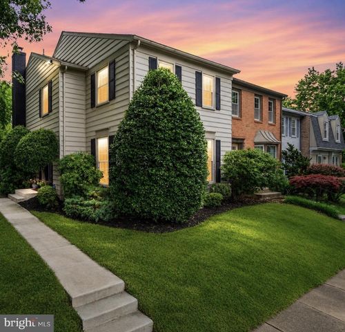 3991 Wilcoxson Dr, FAIRFAX, VA, 22031-3714 | Card Image