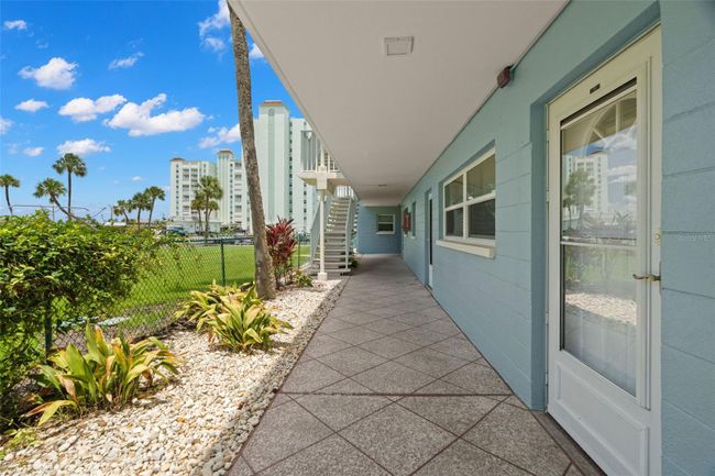 APT-73 - 6201 2 Nd St E, Condo with 1 bedrooms, 1 bathrooms and null parking in ST PETE BEACH FL | Image 4
