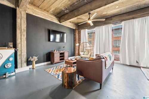 3b-2327 Morris Ave, BIRMINGHAM, AL, 35203-4317 | Card Image