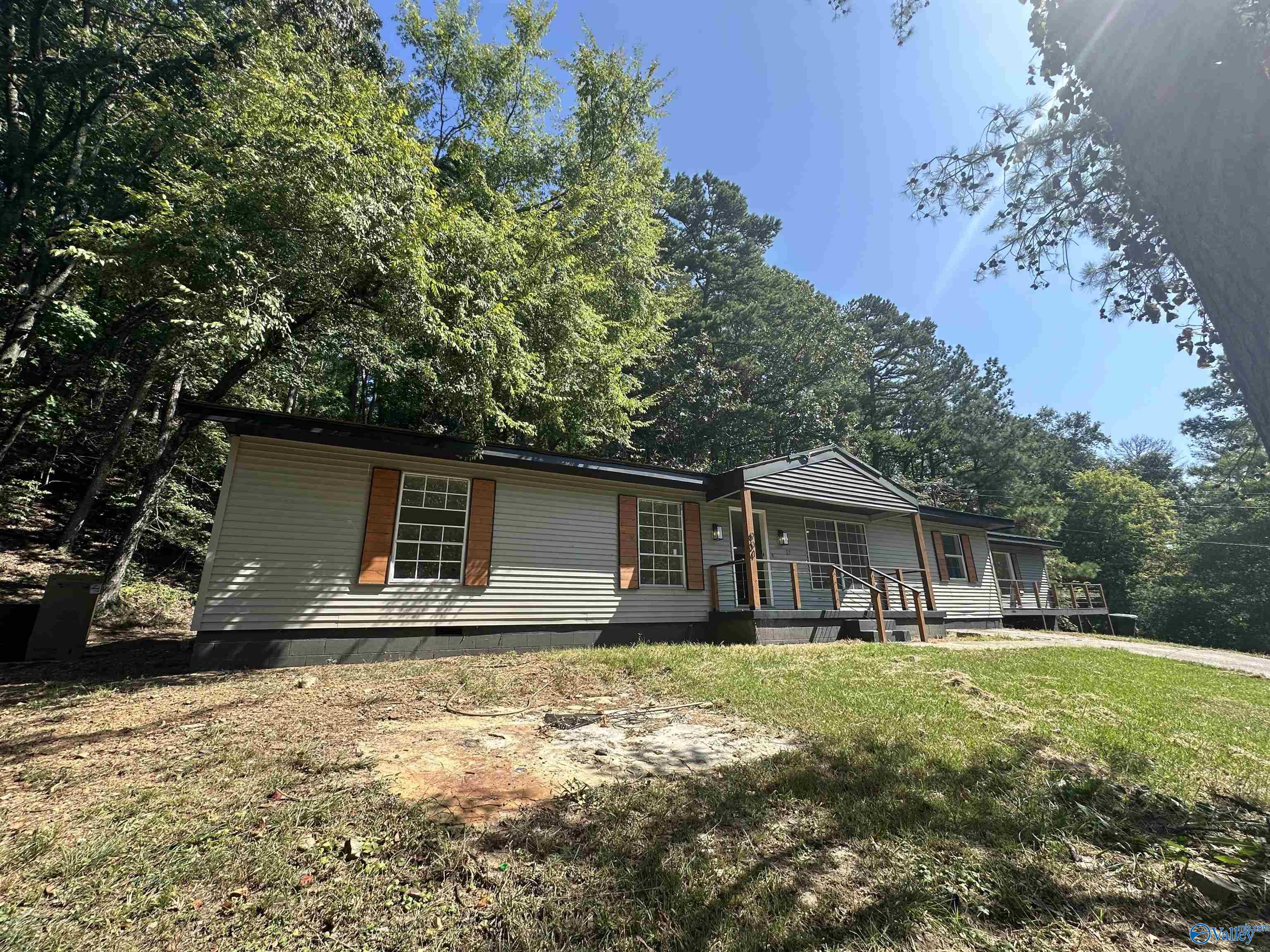 Highland Way, Gadsden, AL 35901