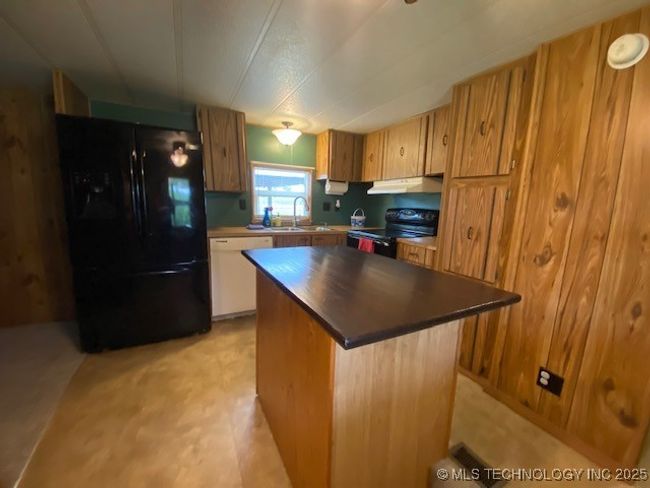 247 Kiamichi Rd, House other with 3 bedrooms, 3 bathrooms and null parking in Eufaula OK | Image 7