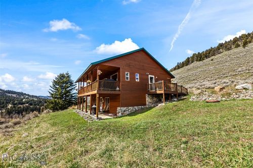 23 Hanlon Hill Dr, Gardiner, MT, 59030-9392 | Card Image