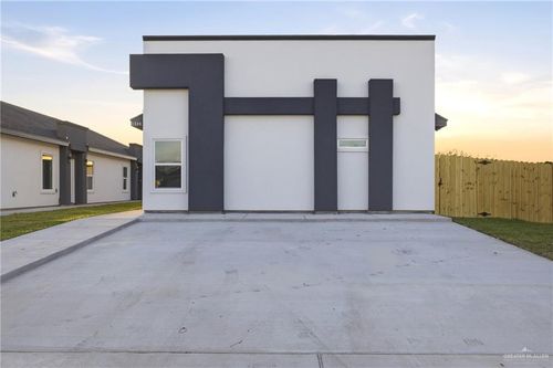 1600 Clinton, Harlingen, TX, 78550-3012 | Card Image