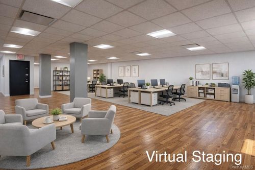 134 W 32nd St, New York, NY, 10001-3202 | Card Image