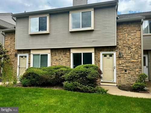 102 Teal Ct, East Windsor, NJ, 08520-2634 | Card Image