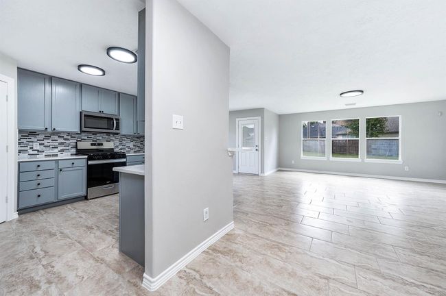6701 Hidden Colony Ln, House other with 4 bedrooms, 3 bathrooms and 2 parking in Dickinson TX | Image 9
