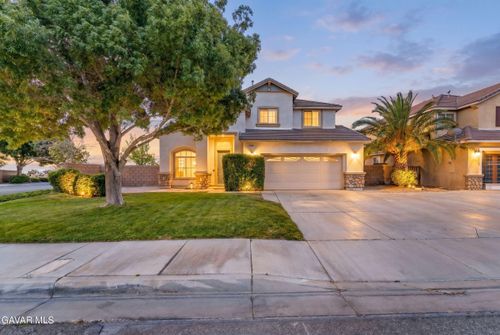 38208 Grant Dr, Palmdale, CA, 93552-3328 | Card Image