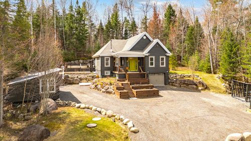 2140 Ch. Du Grand-Héron, Sainte Adèle, QC, J8B3M9 | Card Image