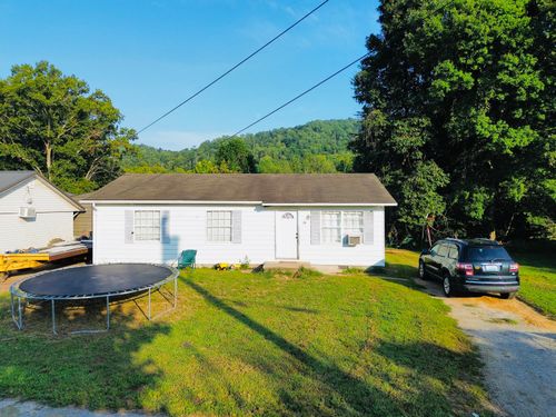 75 Elkins St, Vanceburg, KY, 41179-8022 | Card Image