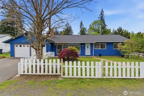 607 S 14th St, Shelton, WA, 98584-2631 | Card Image