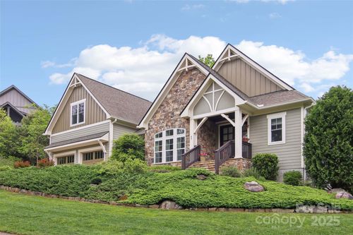 47 Yellow Wood Ln, Horse Shoe, NC, 28742-0010 | Card Image