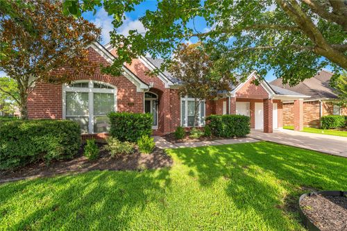 101 Arbor Springs Ln, Dickinson, TX, 77539-6147 | Card Image