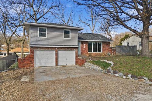 3412 N 56th Ter, Kansas City, KS, 66104-1507 | Card Image