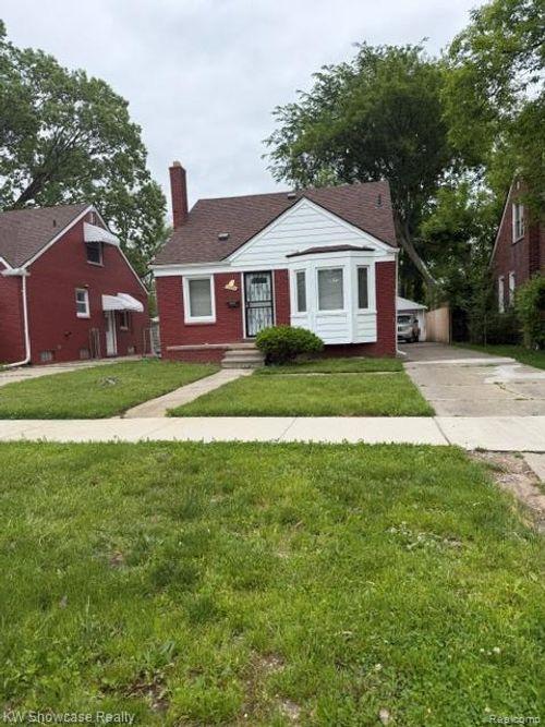 19354 Biltmore St, Detroit, MI, 48235-2443 | Card Image