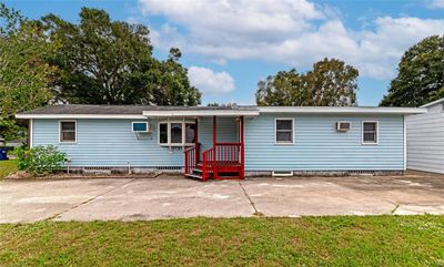 704 35th St W, House other with 2 bedrooms, 1 bathrooms and null parking in Bradenton FL | Image 3