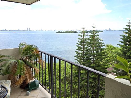 502-7795 Ne Bayshore Court, Miami, FL, 33138 | Card Image
