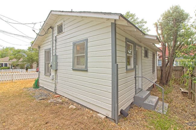 View of property exterior with entry steps | Image 6