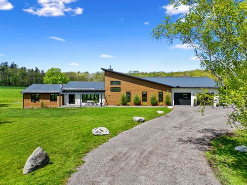 4566 Harwood Rd, Baltimore, ON, K0K1C0 | Card Image