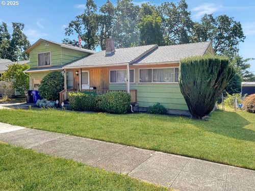 515 E Hereford St, Gladstone, OR, 97027-1740 | Card Image