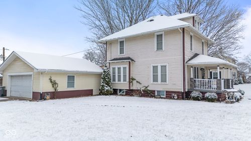 526 6th St, Seymour, IN, 47274-1533 | Card Image