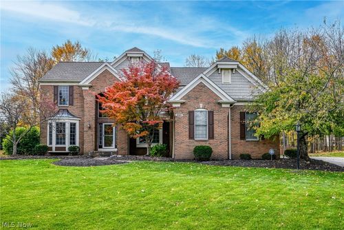 3163 Darien Ln, Twinsburg, OH, 44087-3238 | Card Image