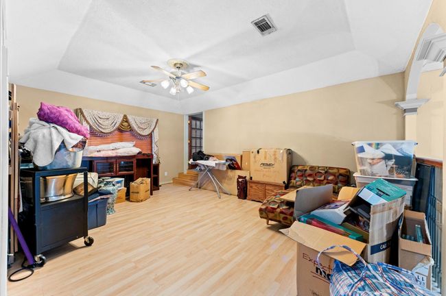707 Doncrest St, House other with 7 bedrooms, 5 bathrooms and 4 parking in Channelview TX | Image 26
