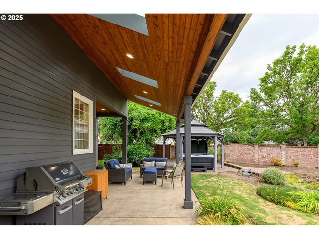 2351 Nw Pinehurst Dr, House other with 5 bedrooms, 3 bathrooms and 3 parking in McMinnville OR | Image 40