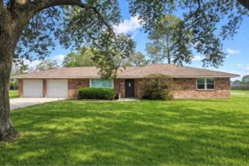 509 Light St, Anahuac, TX, 77514-4406 | Card Image