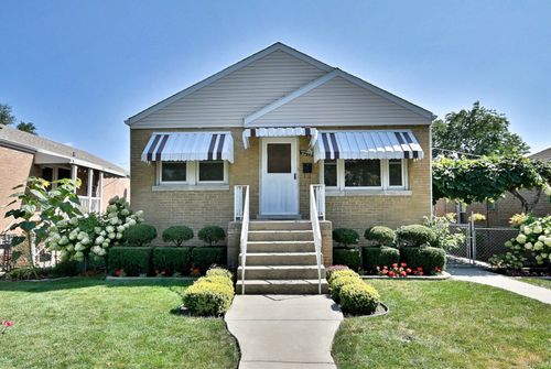 2247 Elm St, River Grove, IL, 60171-1802 | Card Image