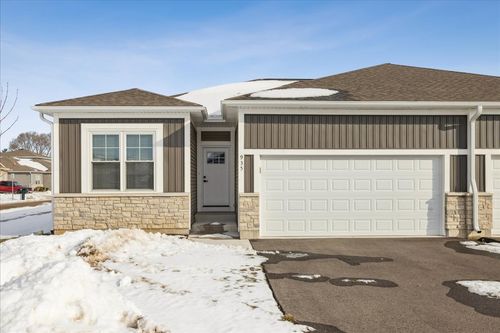 935 Partridge Cir, Marengo, IL, 60152-3652 | Card Image