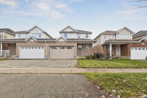 35 Robb Rd, Elmira, ON, N3B3P6 | Card Image