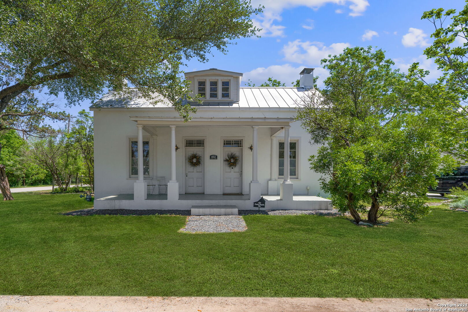 Houston St, Castroville, TX 78009