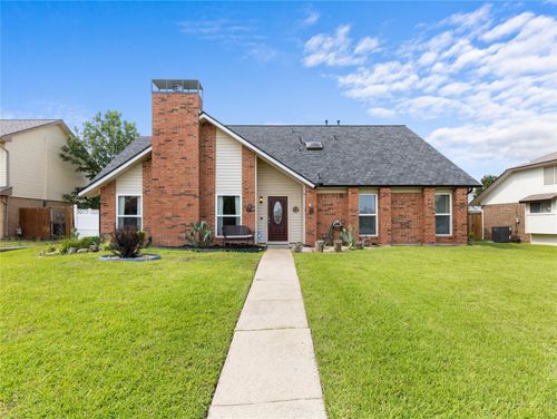 2524 Rosebud Ct, Carrollton, TX, 75006-2727 | Card Image
