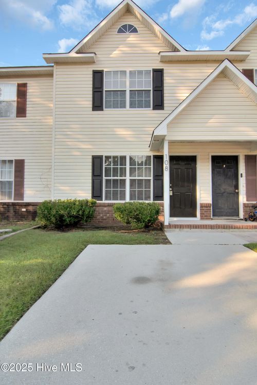 108 Mesa Ln, Jacksonville, NC, 28546-9511 | Card Image