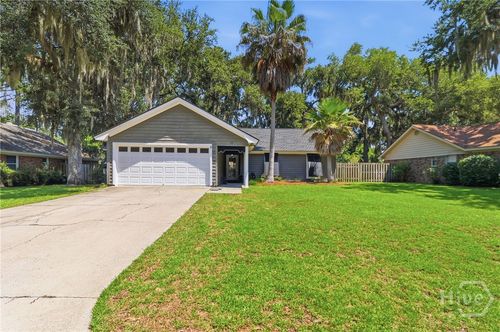 10 Hanging Moss Rd, savannah, GA, 31410-1524 | Card Image