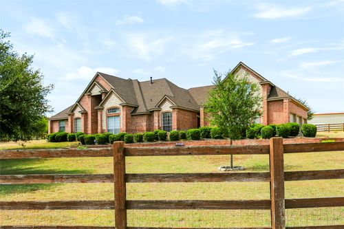 170 Park Place Cir, Cresson, TX, 76035-5850 | Card Image