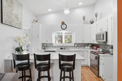 5900 Hillsboro Ave N, New Hope, MN, 55428-3040 | Card Image