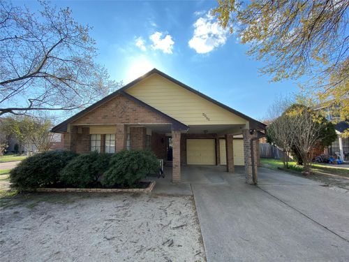 4803 Shadowdale Dr, Houston, TX, 77041-7801 | Card Image