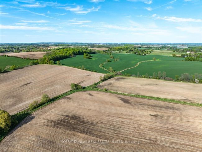 5626-5750 3 Rd Line, Home with 3 bedrooms, 2 bathrooms and 8 parking in Tottenham ON | Image 5