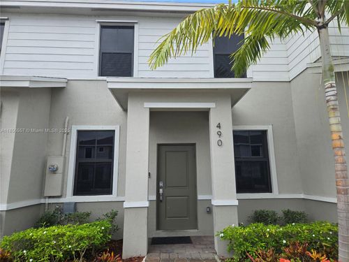 490 Ne 12th St, Florida City, FL, 33034-2327 | Card Image