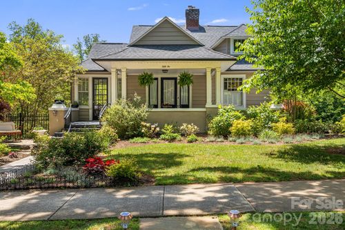 52 Edwin Pl, Asheville, NC, 28801-1402 | Card Image