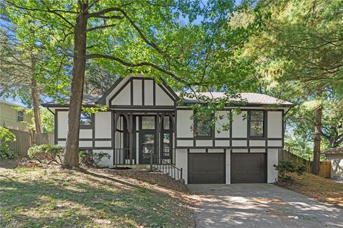 3522 N College Ave, Kansas City, MO, 64117-2633 | Card Image