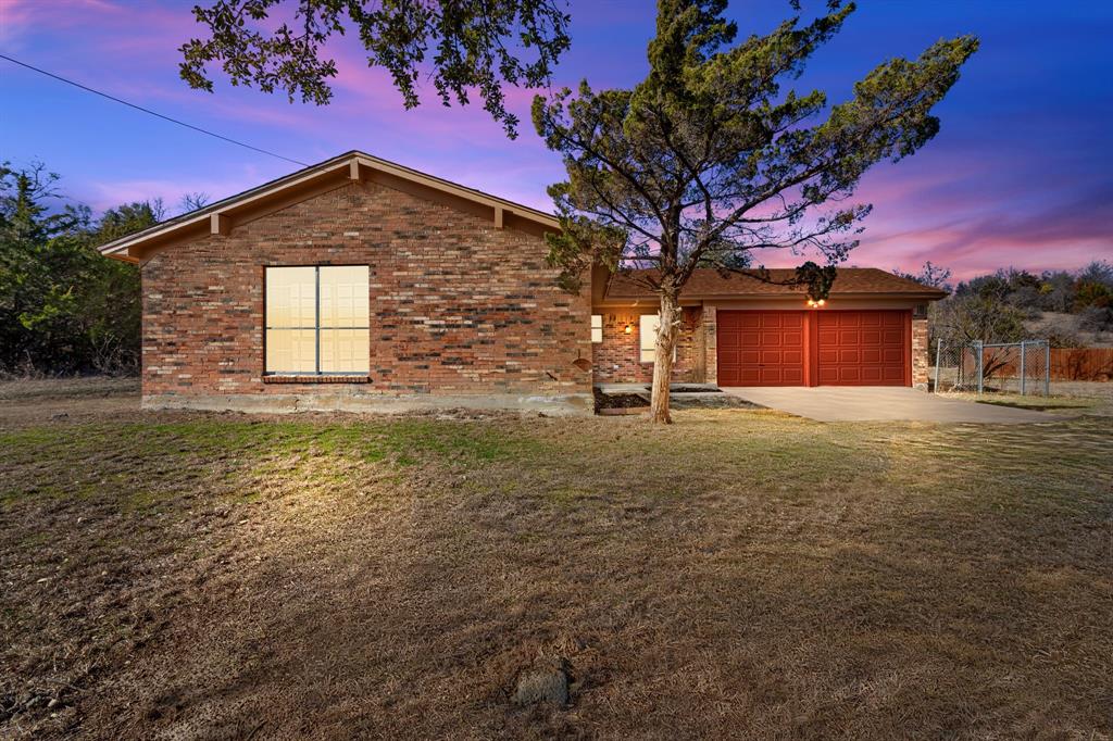 Lanai Dr, Runaway Bay, TX 76426